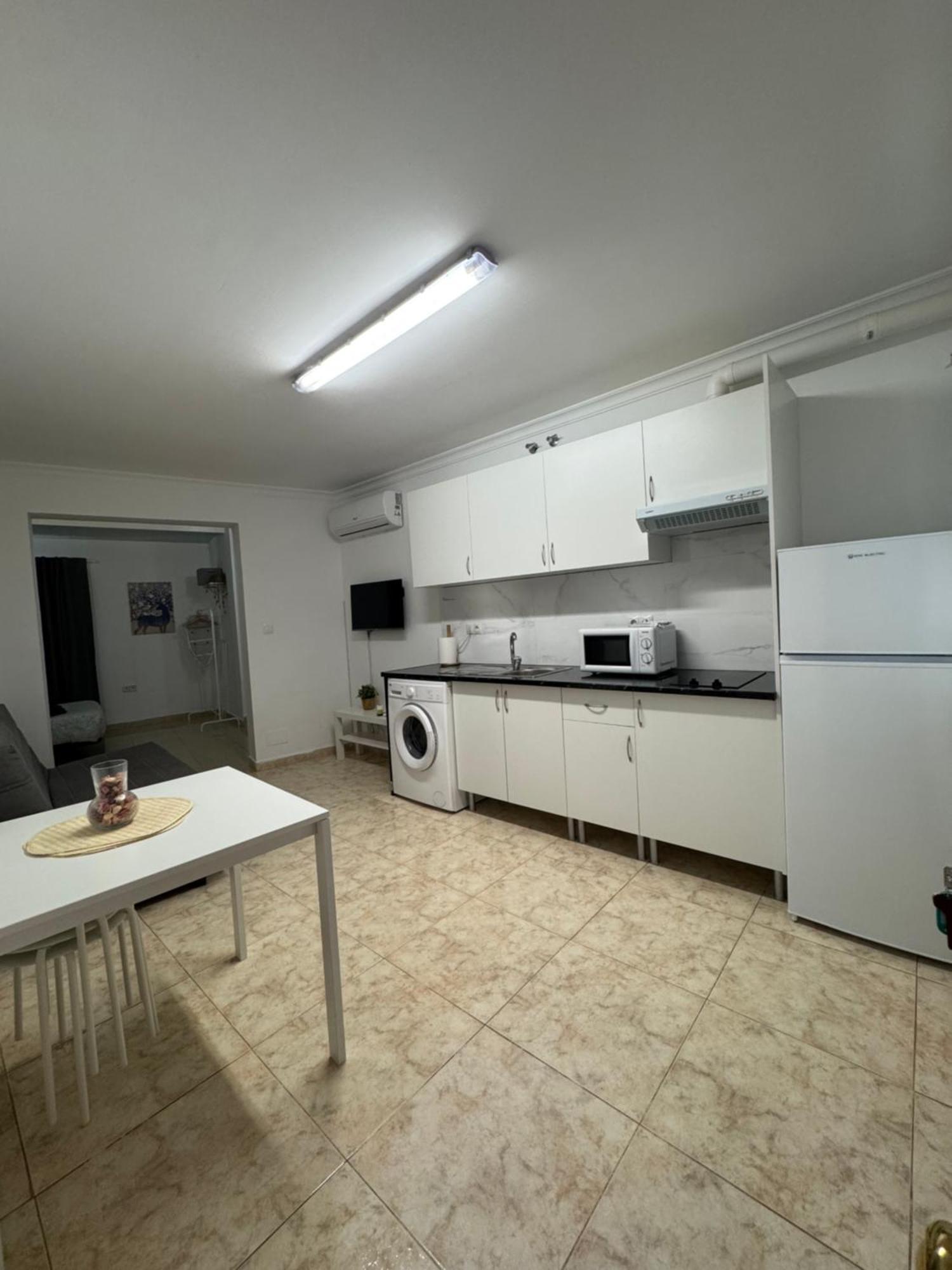 Nice And New Studio Close To The City Center 3ºb Малага Екстериор снимка